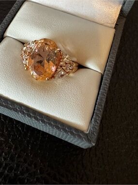 Bella Luce(R) Esotica(TM) 7.06CTW Morganite & White Diamond Simulants Rose Ring.